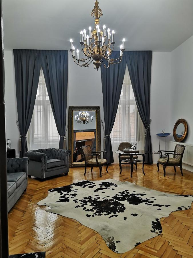 شقة Mansion Josephina كلوج-نابوكا المظهر الخارجي الصورة